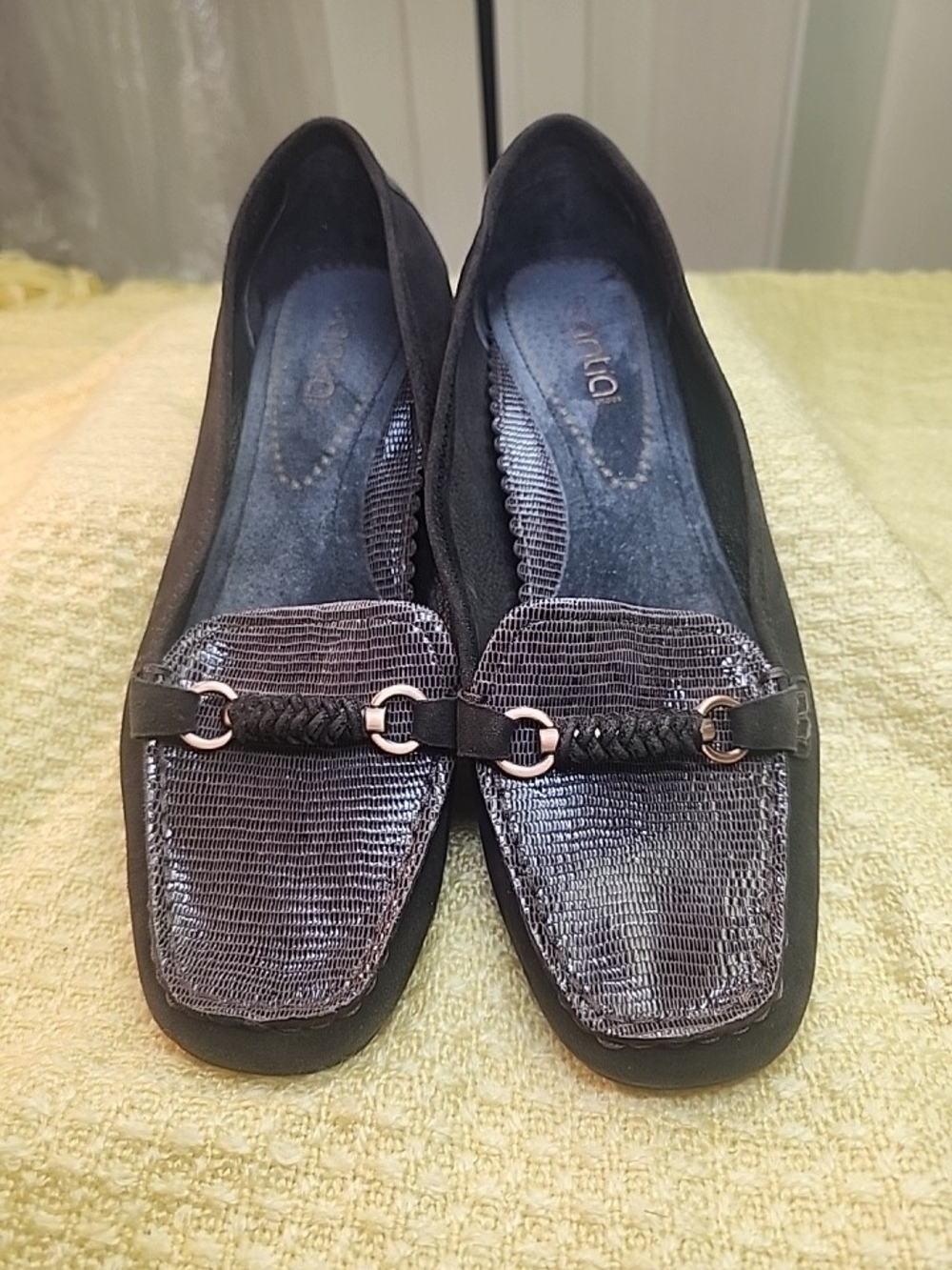 ANTIA Women's Black Slip-On Loafers with Metallic-Textured Vamp